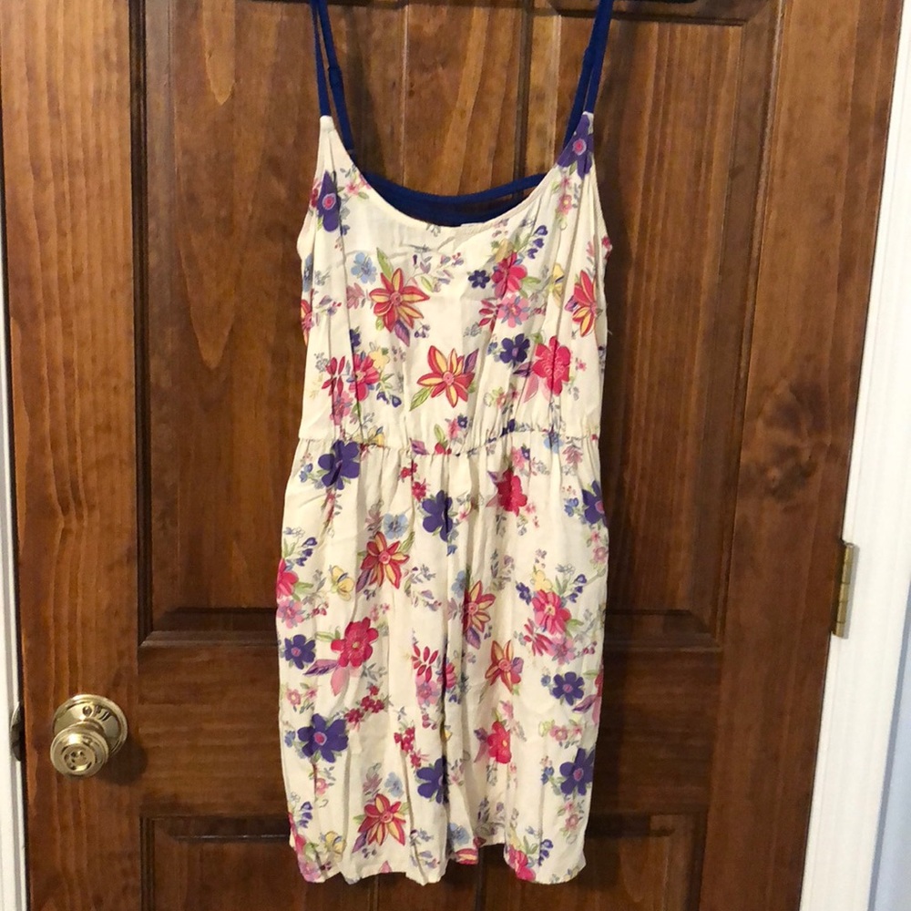 Cute floral summer dress!!